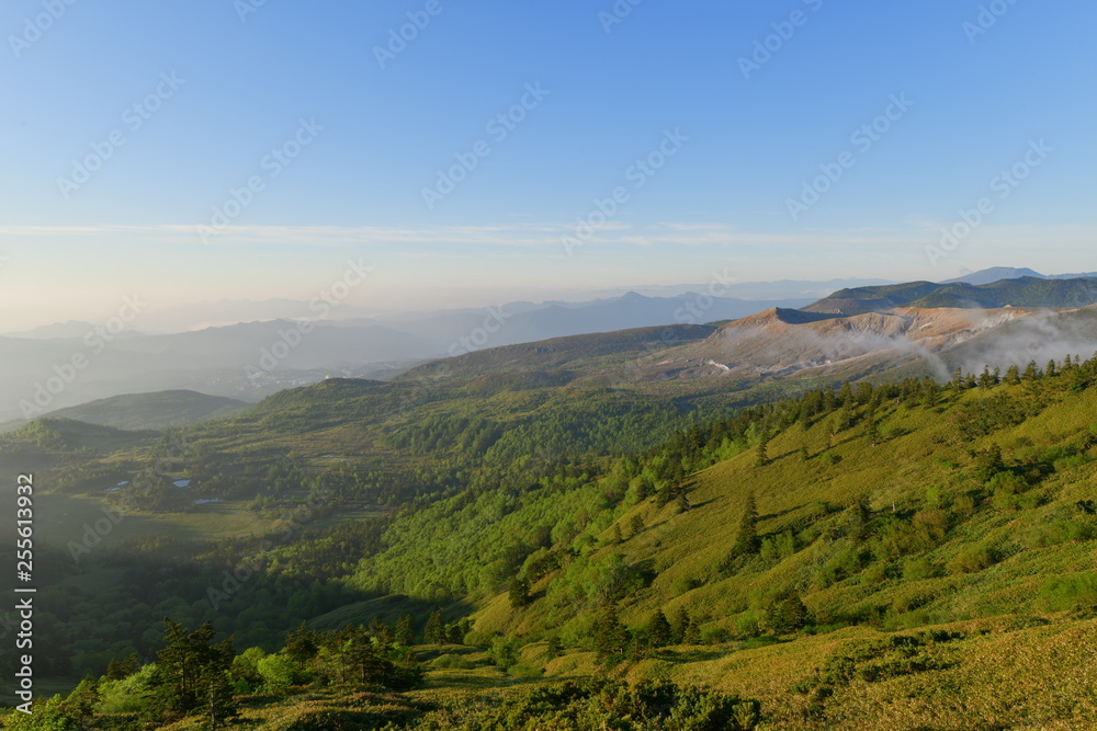 Fototapeta premium 早朝の群馬県芳ヶ平
