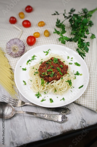 Spaghetti bolognese photo