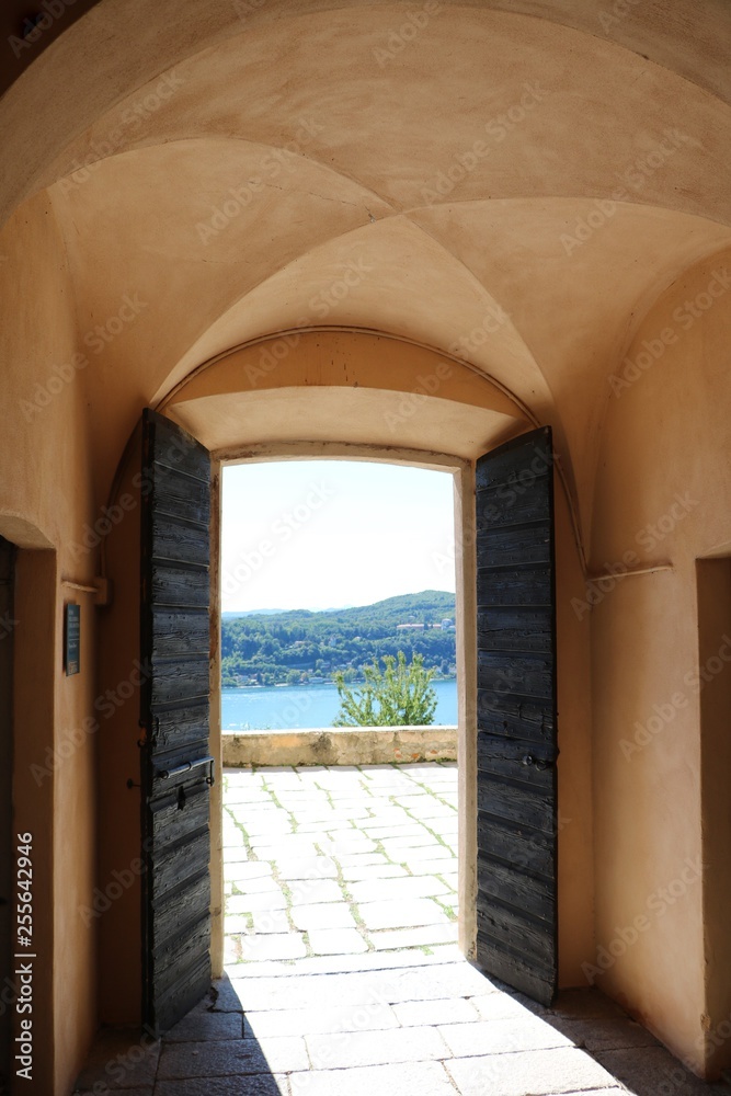 Door in Angera at Lake Maggiore, Italy