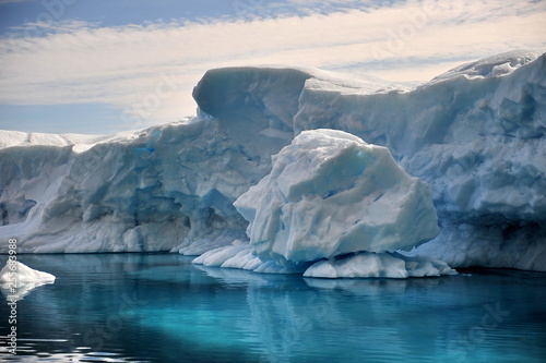Icebergs. Blue ice, clear sea water. © Oleksandr Umanskyi