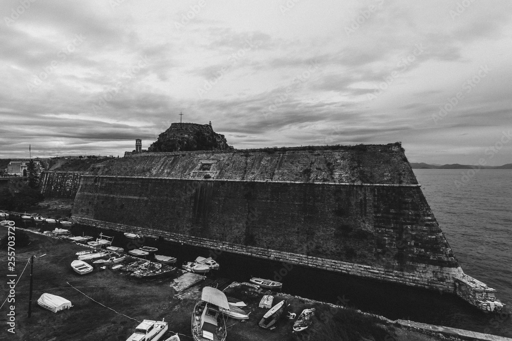 Obraz premium Black and white effec of ramparts of the venetian old fortress of Corfu