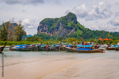 Fototapeta Naklejka Na Ścianę i Meble -  Thai boats, Krabi