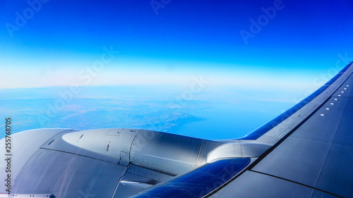 Vista desde la ventana de un avión