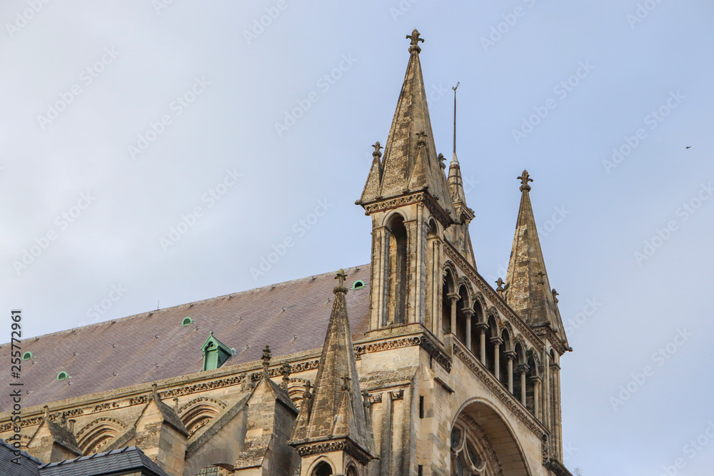 Fototapeta premium Picardie - Aisne - Laon - Cathédrale Notre-Dame - Tourelles orientales et le paratonnerre