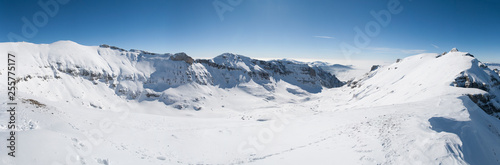 Extrawide alpine panorama in winter with heavy snow © Florin Capilnean