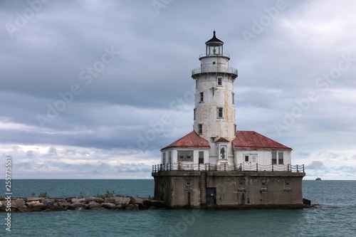 Red and white decommissioned offshore lighthouse, Lake Michigan, Illinois, USA 
