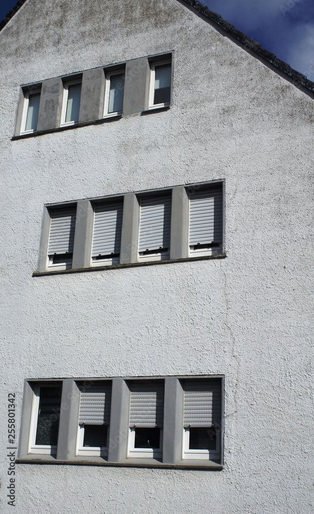 wall with windows