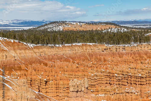 Looking across at the rock hoodoos at Inspiration Point in Bryce Canyon  Utah