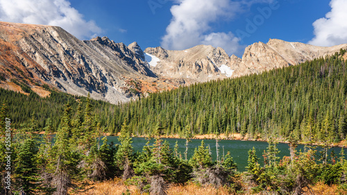 Fototapeta Naklejka Na Ścianę i Meble -  Autumn at Long Lake  - Brainard Lake Recreation Area - Colorado