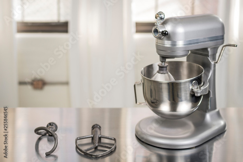 Obraz na płótnie Professional Stand Mixer w salonie
