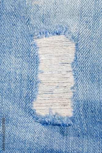 Jeans strappati - dettaglio photo