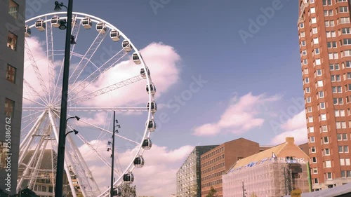 Ferriswheel Reuzenrad in Rotterdam photo