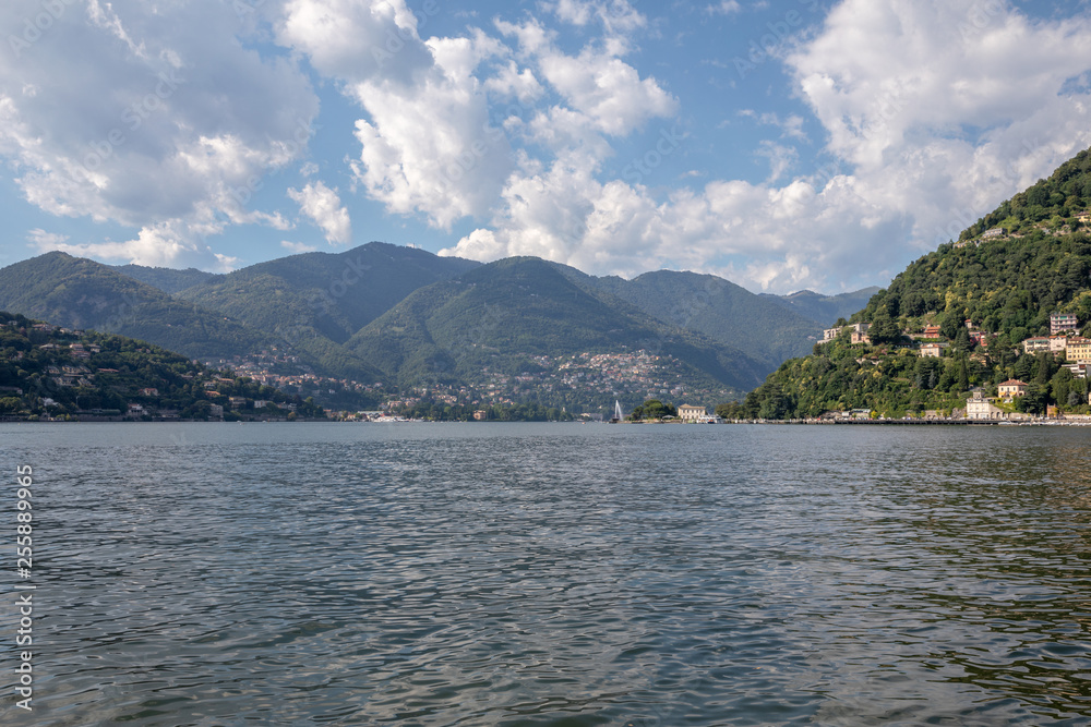 Obraz premium Panoramic view of Lake Como (Lago di Como)