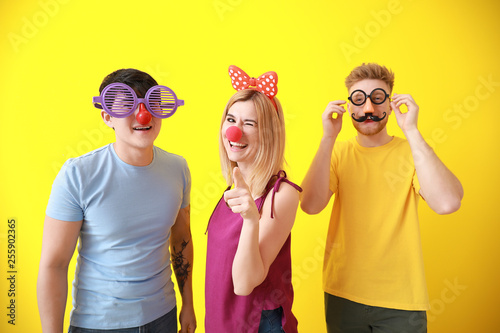Funny friends with party de...