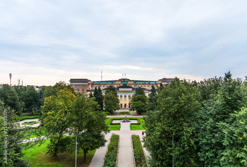 Panoramic view of the regional government in Veliky Novgorod and the war monument of Leonid Golikov.