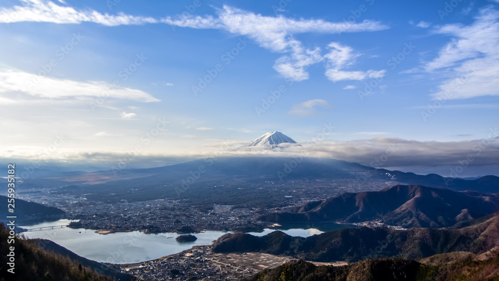 冬の富士山、日本の絶景、霊峰富士、新道峠のパノラマ