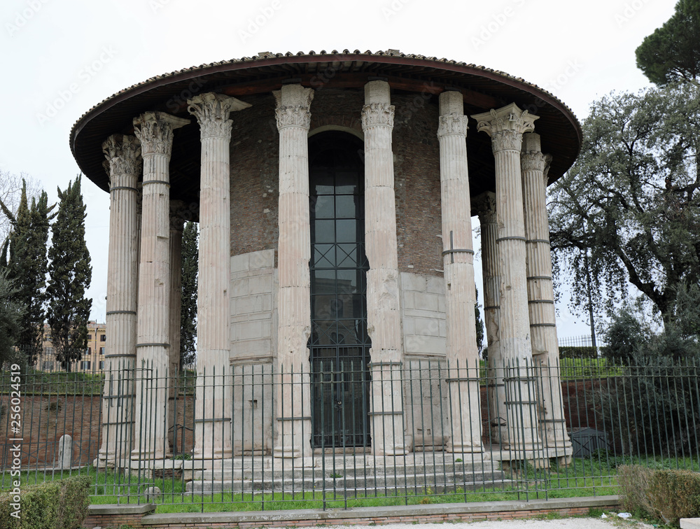 Fototapeta premium temple of Hercules Victor also called Vesta Temple in Rome Italy
