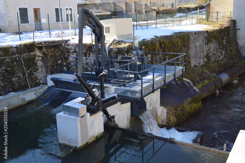 Petite centrale hydroélectrique  