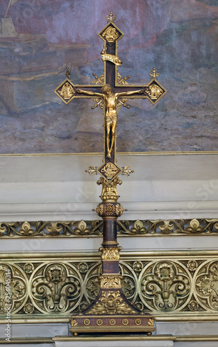 Obraz na plátne Cross on the altar of Saint Jerome in Zagreb cathedral