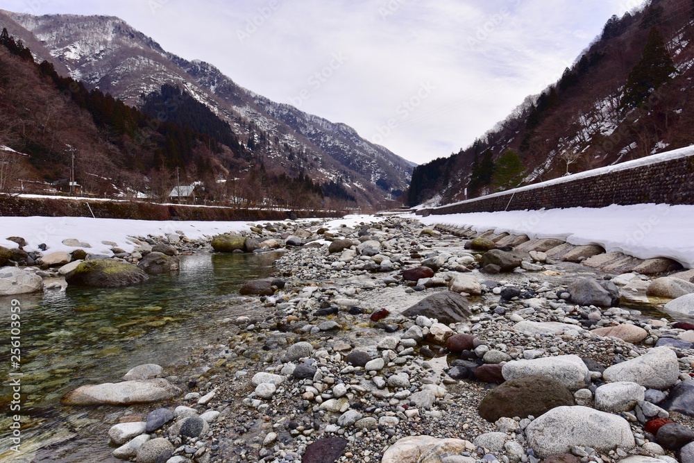 Fototapeta premium 日本の世界遺産, 雪景色の白川郷