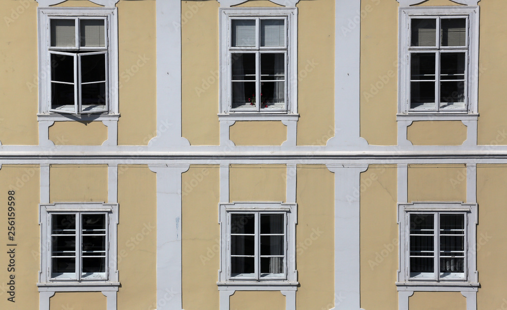 Obraz premium Facade of the old city building in city center of Zagreb, Croatia