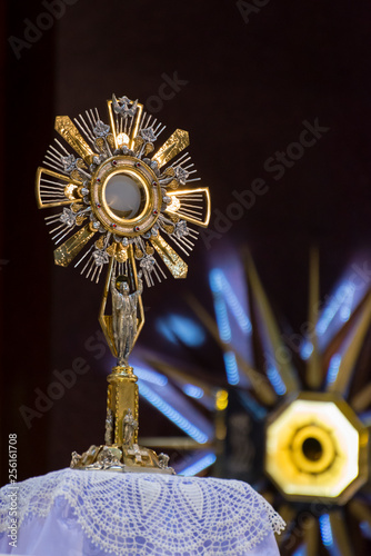 Quadro em tela blessed sacrament