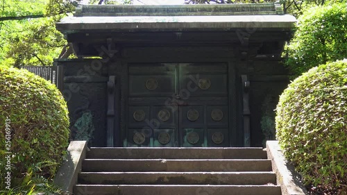 The view of the Zojo-ji Temple tombs gate photo