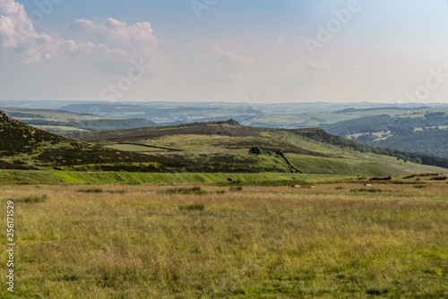 Peak District landscape, walking towards Stanage Edge near Hathersage in the East Midlands, Derbyshire, England, UK © Bernd Brueggemann