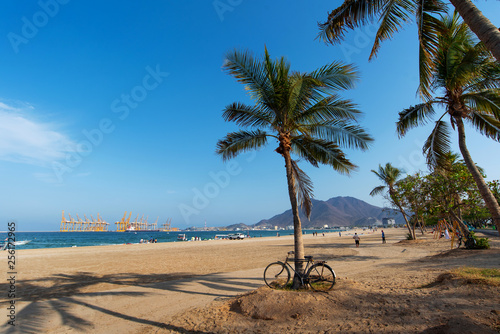 Fototapeta Naklejka Na Ścianę i Meble -  Khor Fakkan public beach in the emirate of Sharjah in United Arab Emirates