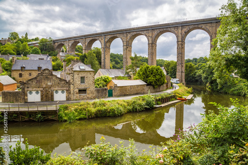 Obraz na płótnie Historic town of Dinan, Bretagne, France w salonie