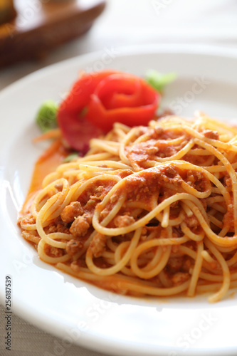 Spaghetti bolognese , Spaghetti with tomato sauce top with cheese , Italian Food