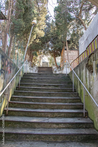 Fototapeta Naklejka Na Ścianę i Meble -  Old stairs in the Park