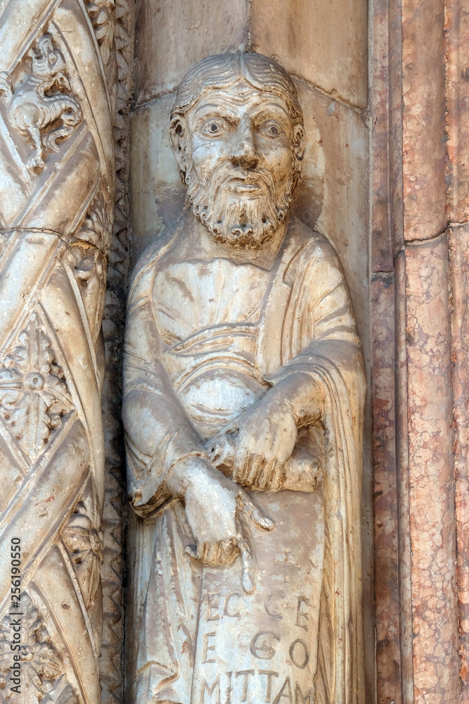 Prophet, statue on the portal of the Cathedral dedicated to the Blessed Virgin Mary under the designation Santa Maria Matricolare in Verona, Italy