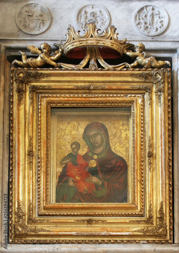 Virgin Mary with baby Jesus, altar of Queen of Holy Rosary in the church of Saint Nicholas in Korcula, Korcula island, Croatia