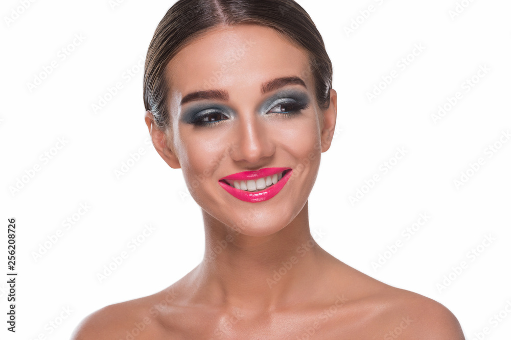 Obraz premium Attractive smile of young girl