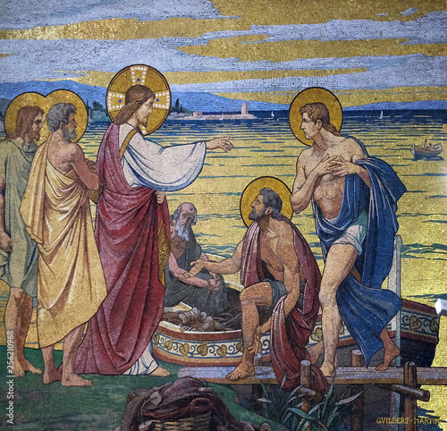 Fotografiet Appearance to the Apostles by the Lake Tiberias, mosaic in the Basilica of the S