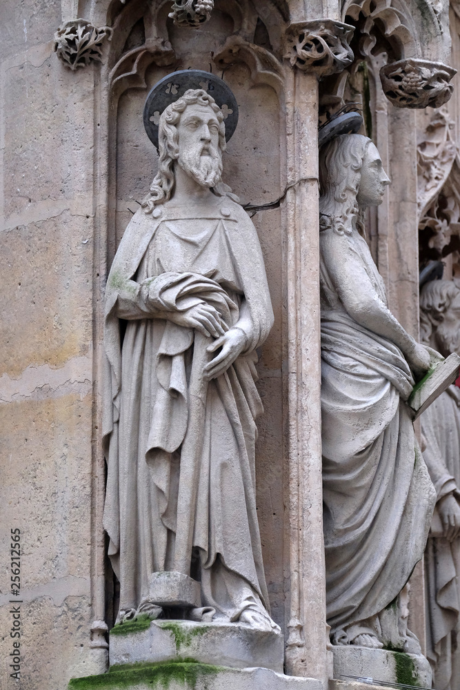 Apostle, statue on the portal of the Saint Merri Church, Paris, France