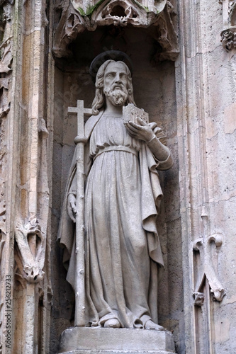 Apostle, statue on the portal of the Saint Merri Church, Paris, France 