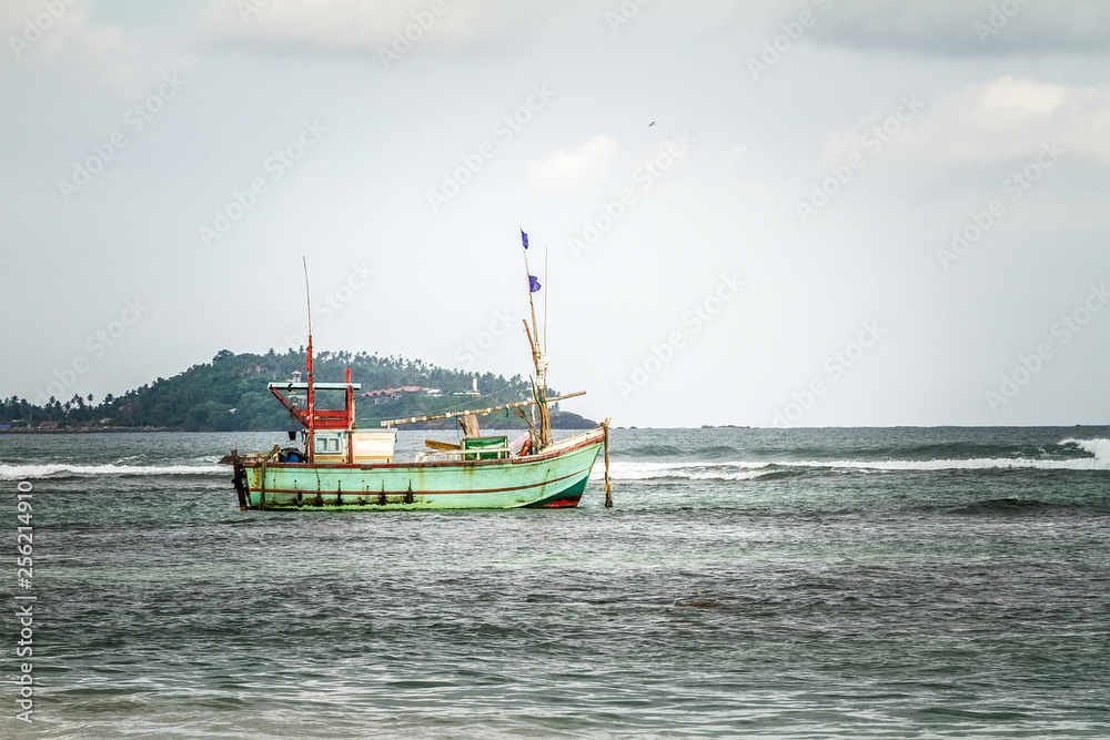 Obraz premium Asia Boat in the ocean
