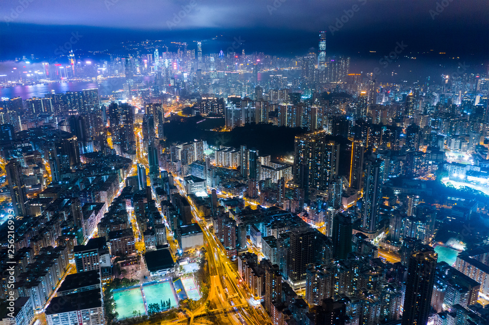 Fototapeta premium Noc w Hongkongu