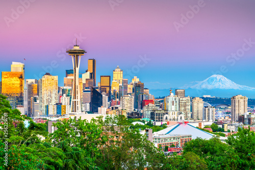 Seattle, Washington, USA downtown skyline at night