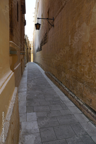 typische enge Gasse in Mdina Malta