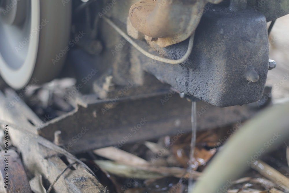 Machine leaking water while working Machine leaking water while working