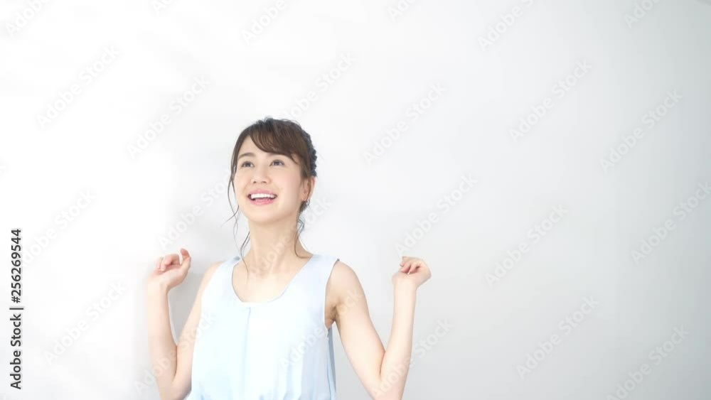リラックスする女性 リラックスする女性