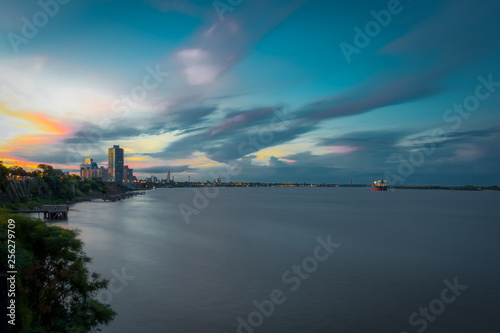 Obraz na płótnie Rosario sunset river, Argentina, South America. w salonie