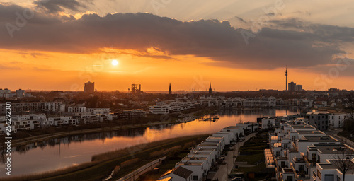 Sonnenuntergang am Phoenixsee Dortmund © Daniel Wirtz