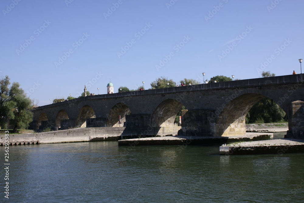 Fototapeta premium steinerne brücke 