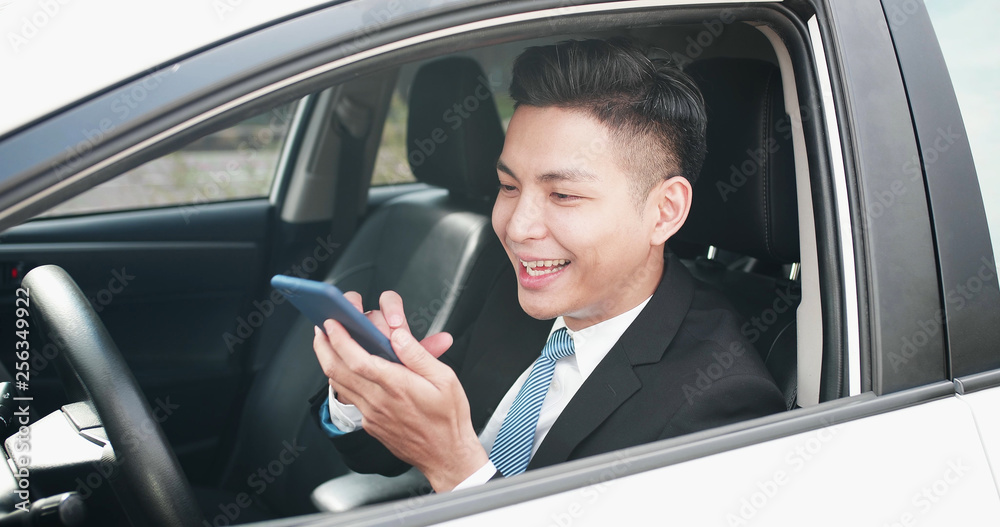 man use phone in car