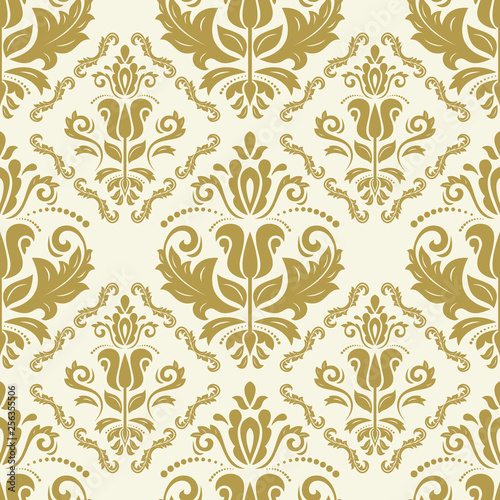 Classic seamless pattern. Damask orient golden ornament. Classic vintage background