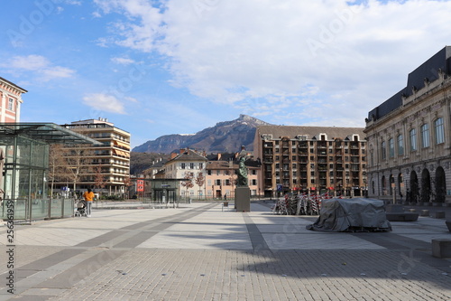 Fototapeta Naklejka Na Ścianę i Meble -  VILLE DE CHAMBERY - SAVOIE - FRANCE